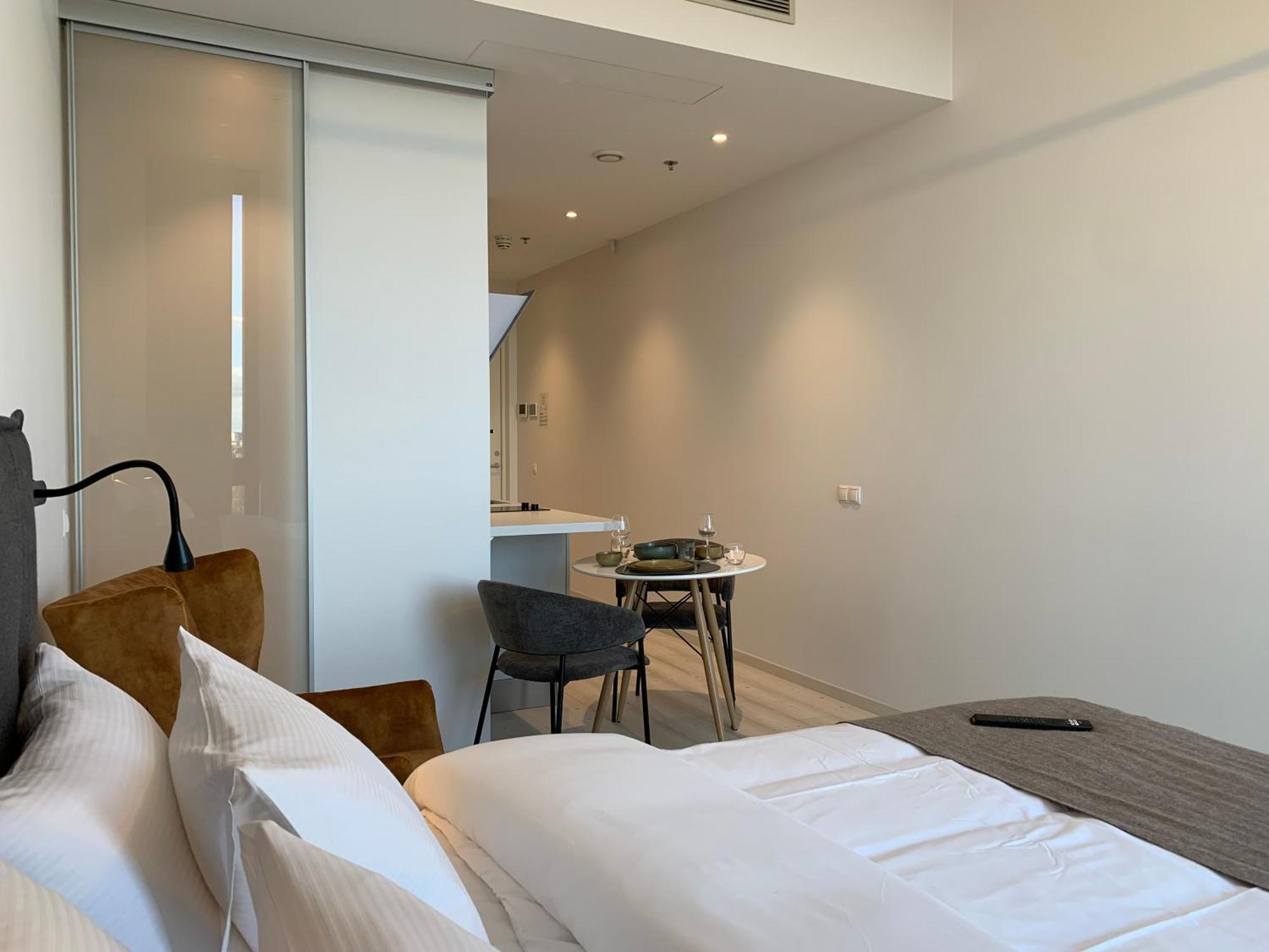 Orange Apartments Tower & Free Parking Reval Esterno foto